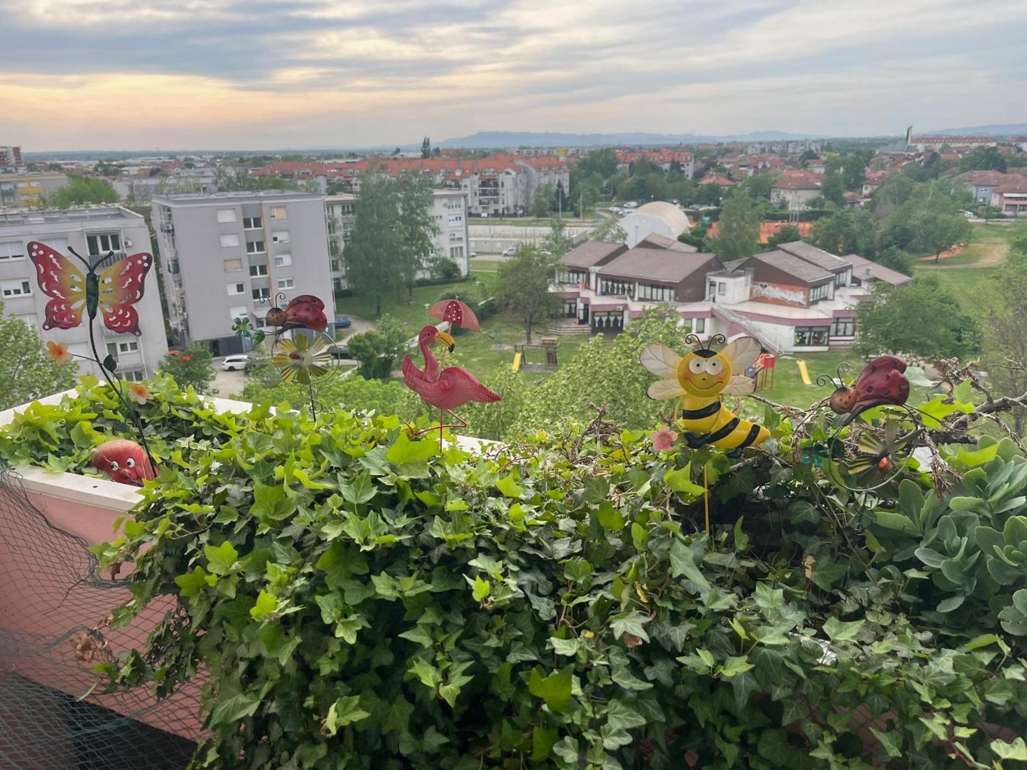 Fly Inn Velika Gorica Exterior foto